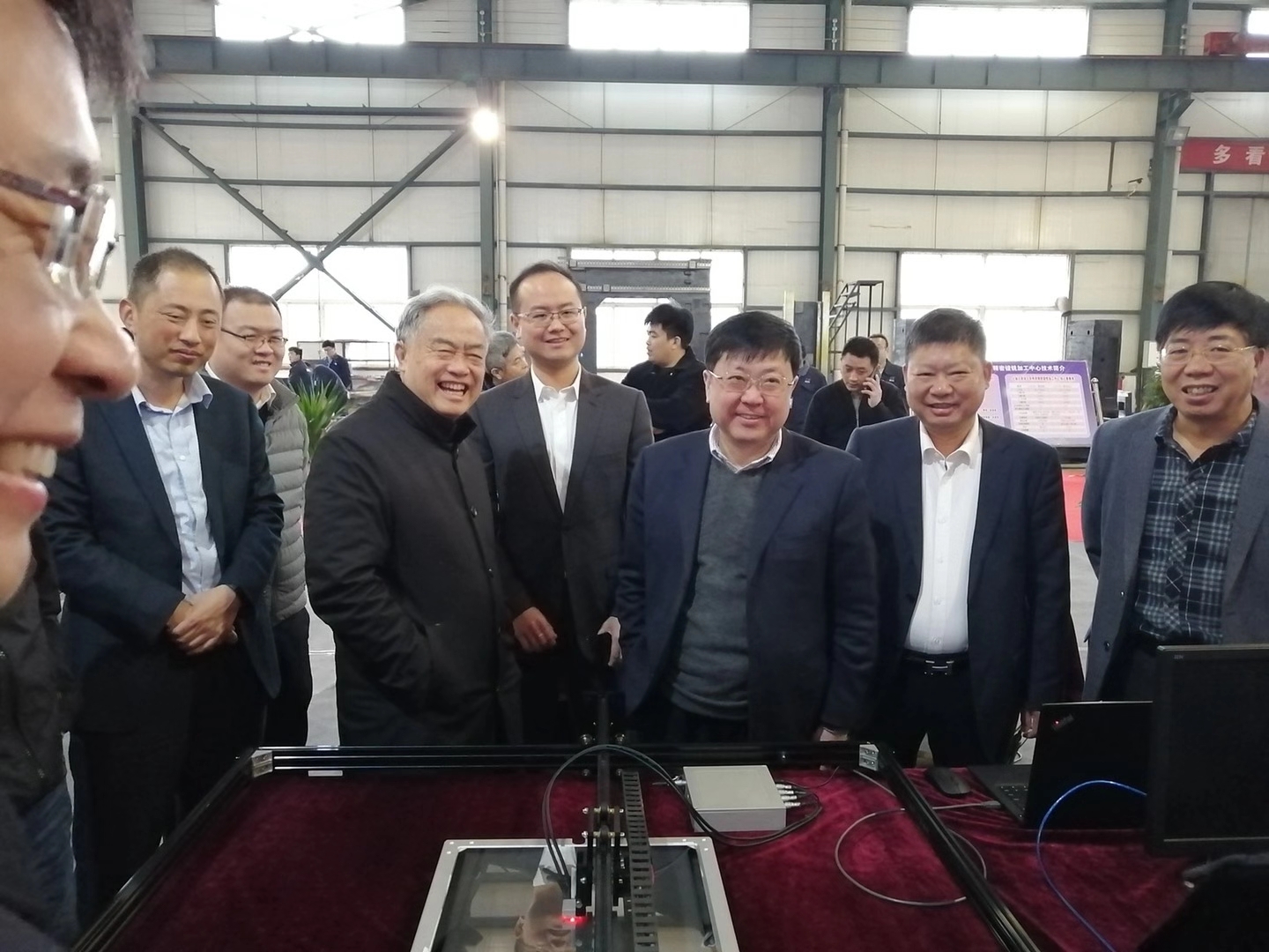 國(guó)產(chǎn)精密光柵制造技術(shù)、裝備及其應(yīng)用” 科技成果通過(guò)鑒定